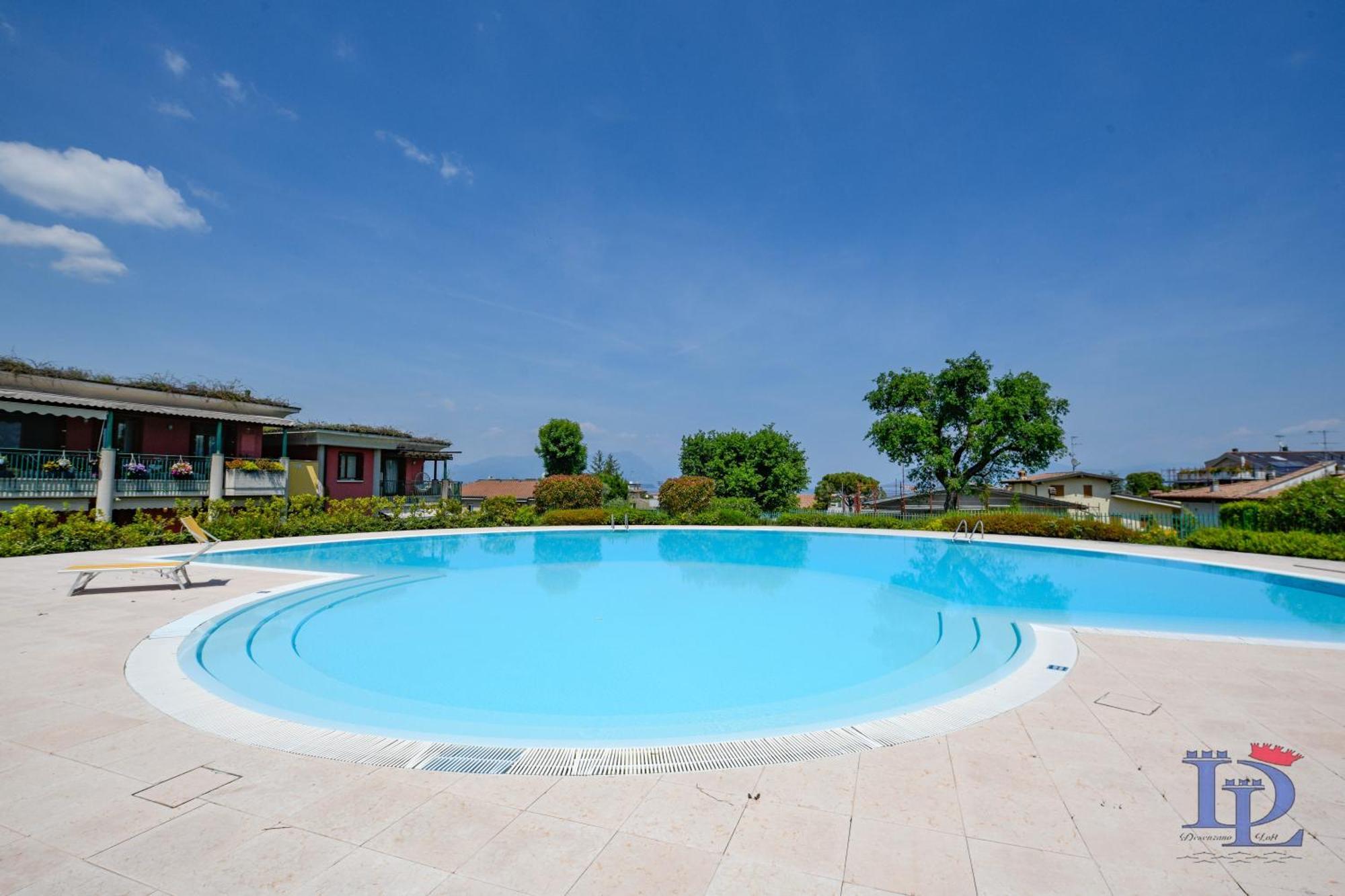 Desenzanoloft Official Partner Marriott Homes & Villas - Paradise Lake View In A 5 Pools Exclusive Residence Desenzano del Garda Exteriör bild
